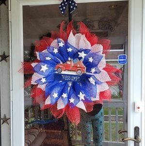 Meet your Posher, Toni